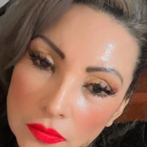 Meet your Posher, Estrella